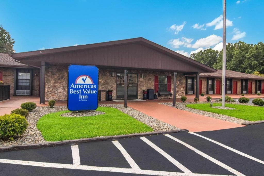 Americas Best Value Inn Эллайнс Экстерьер фото