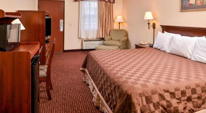Americas Best Value Inn Эллайнс Экстерьер фото