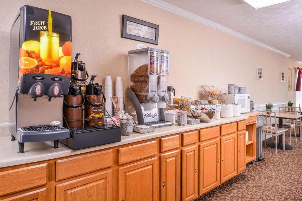 Americas Best Value Inn Эллайнс Экстерьер фото