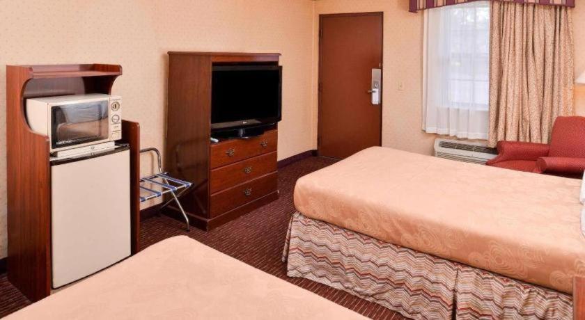 Americas Best Value Inn Эллайнс Экстерьер фото
